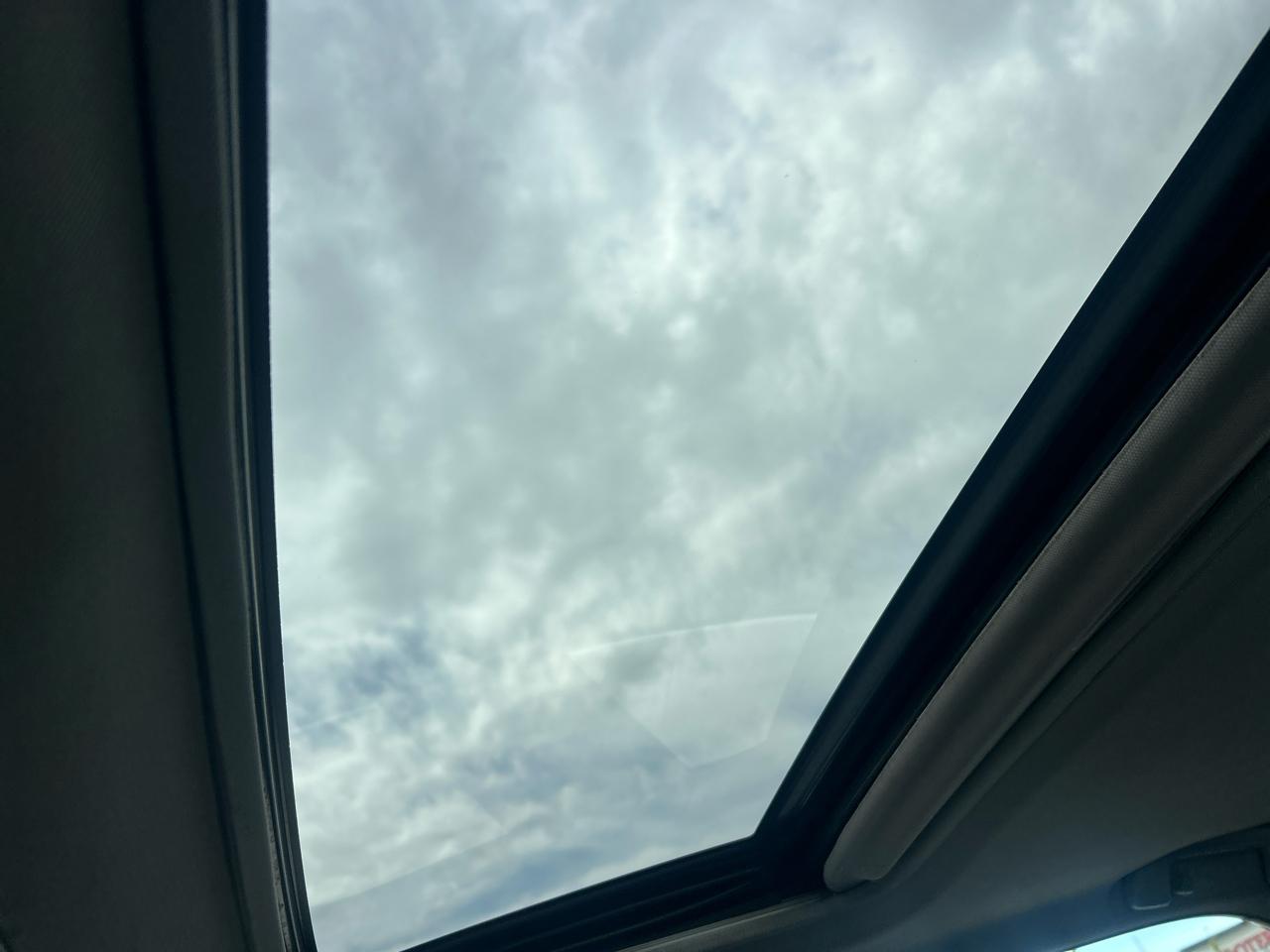 Toyota Camry 4dr Sdn I4 Auto XLE (Natl) 2013