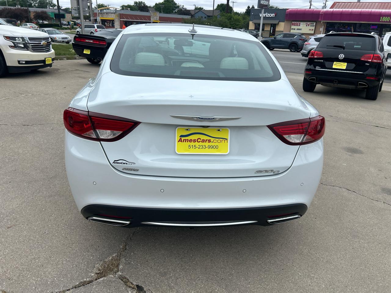 Chrysler 200 4dr Sdn C AWD 2015