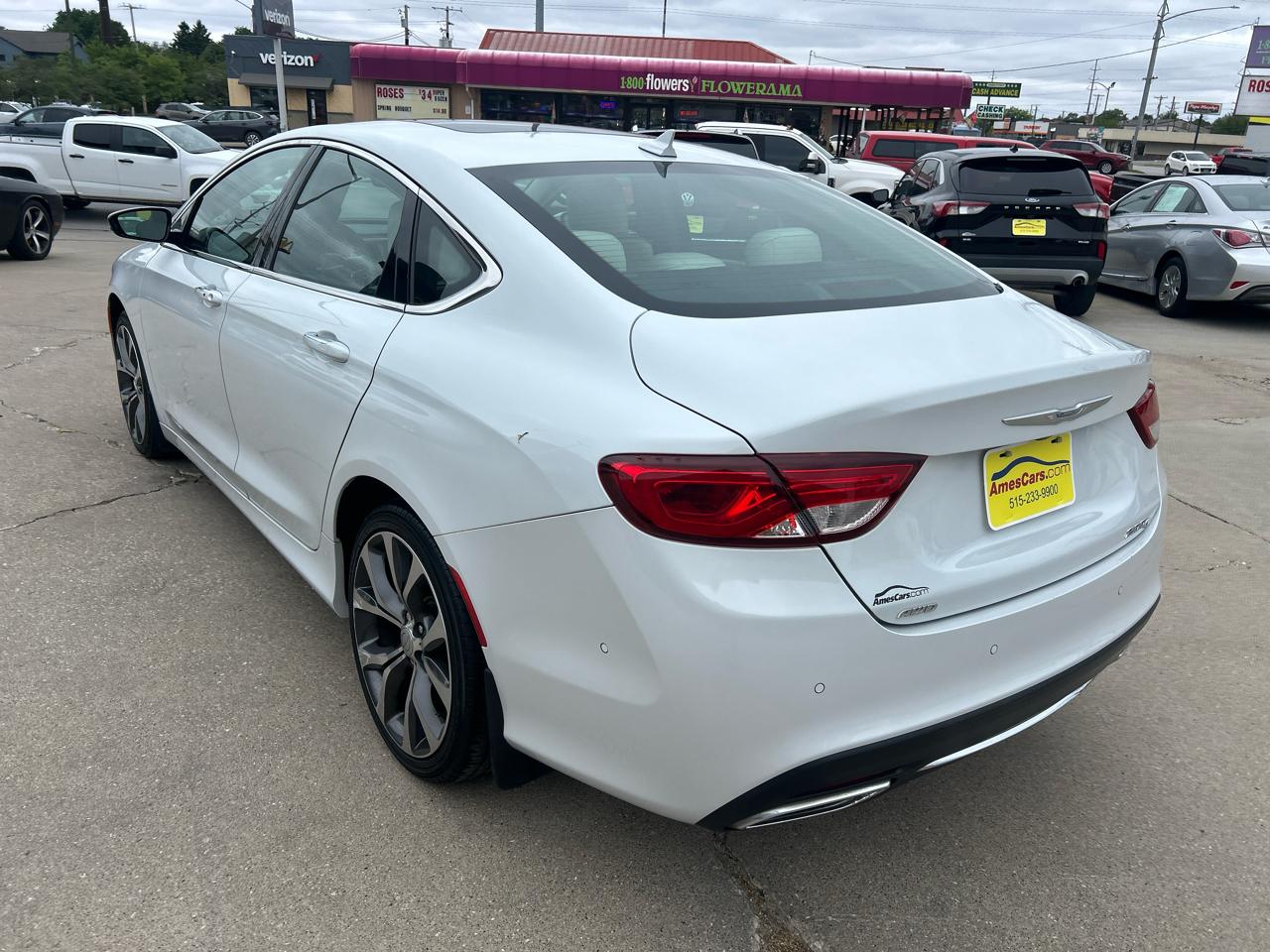 Chrysler 200 4dr Sdn C AWD 2015