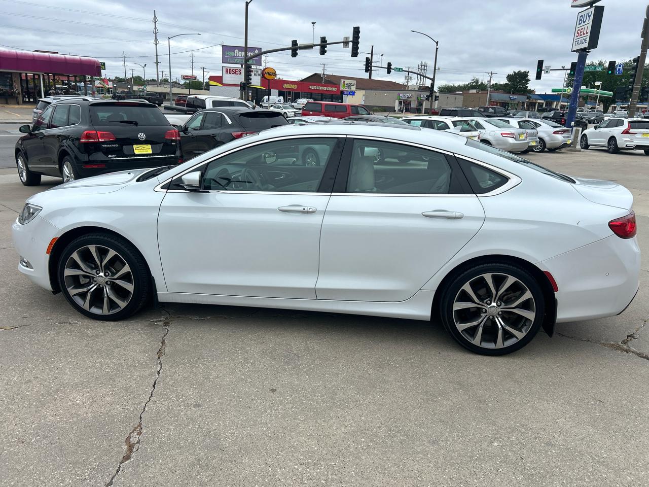 Chrysler 200 4dr Sdn C AWD 2015