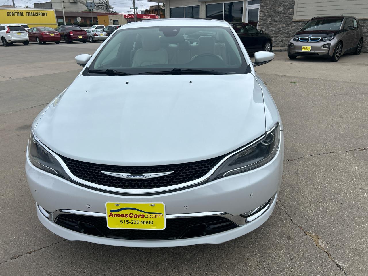 Chrysler 200 4dr Sdn C AWD 2015