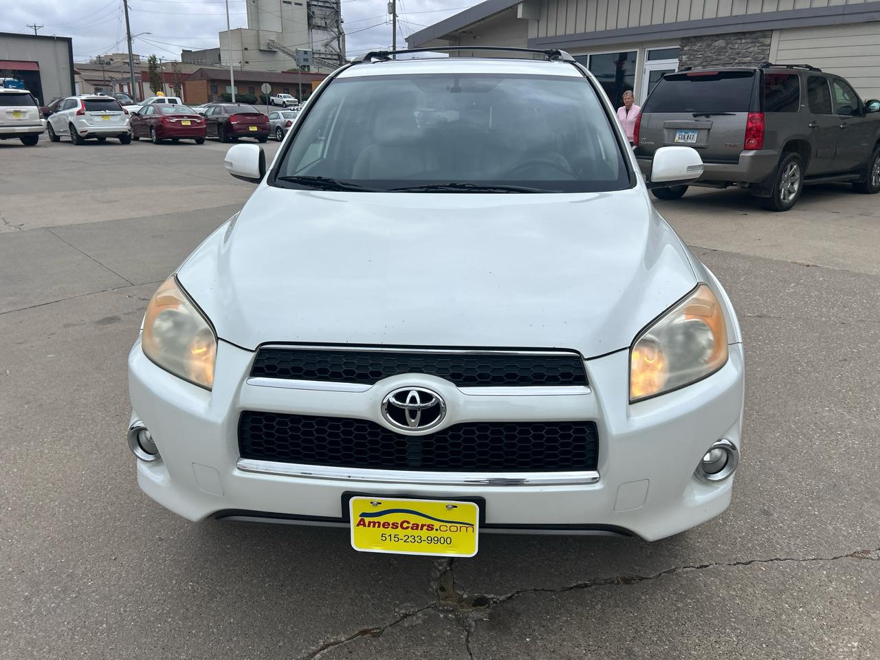 Toyota RAV4 4WD 4dr 4-cyl 4-Spd AT Ltd (Natl) 2010