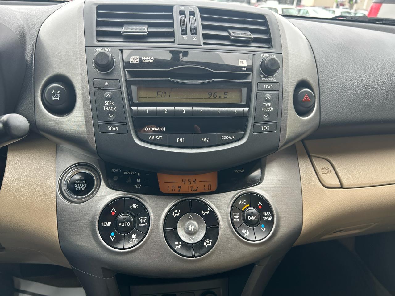 Toyota RAV4 4WD 4dr 4-cyl 4-Spd AT Ltd (Natl) 2010