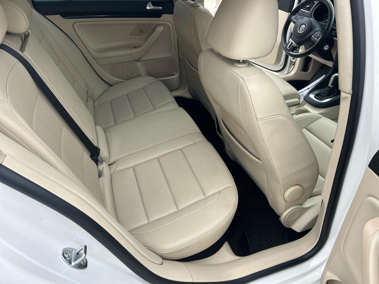 Volkswagen Jetta SportWagen 4dr DSG TDI 2014