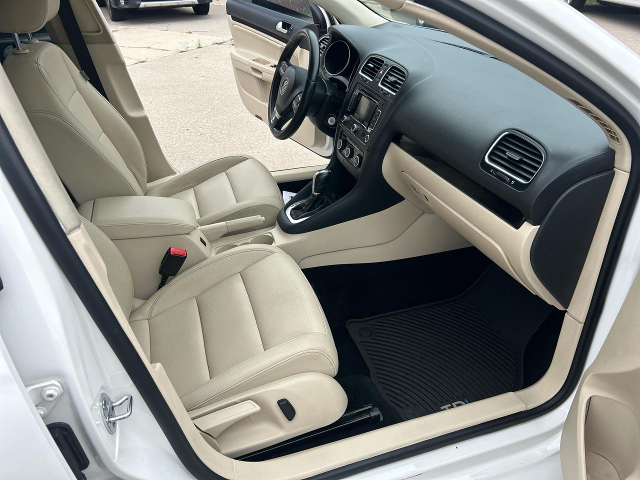 Volkswagen Jetta SportWagen 4dr DSG TDI 2014
