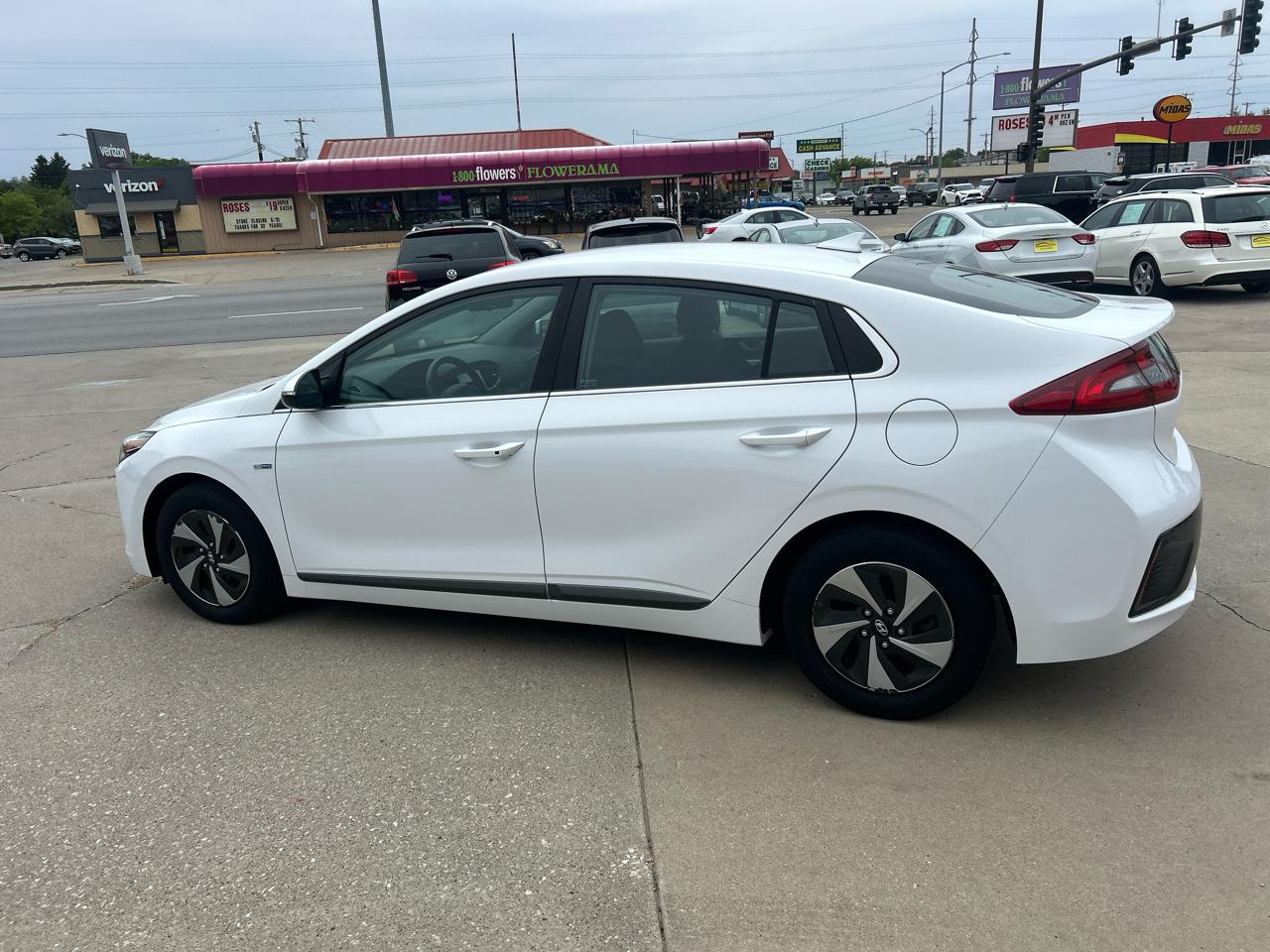 Hyundai Ioniq Hybrid SEL Hatchback 2017
