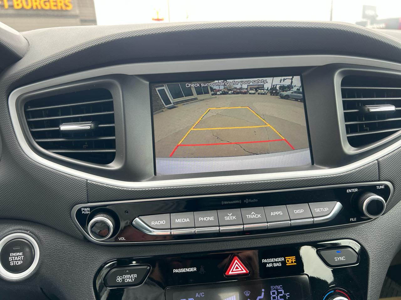 Hyundai Ioniq Hybrid SEL Hatchback 2017