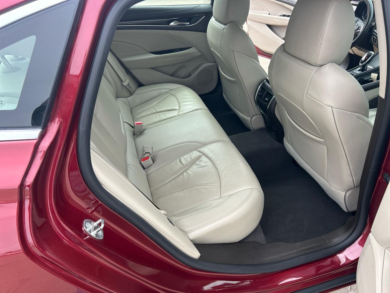 Buick LaCrosse 4dr Sdn Premium FWD 2017