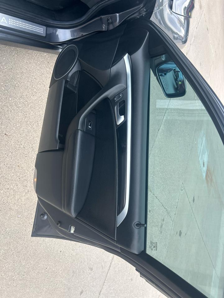 Acura TL 4dr Sdn MT 2006