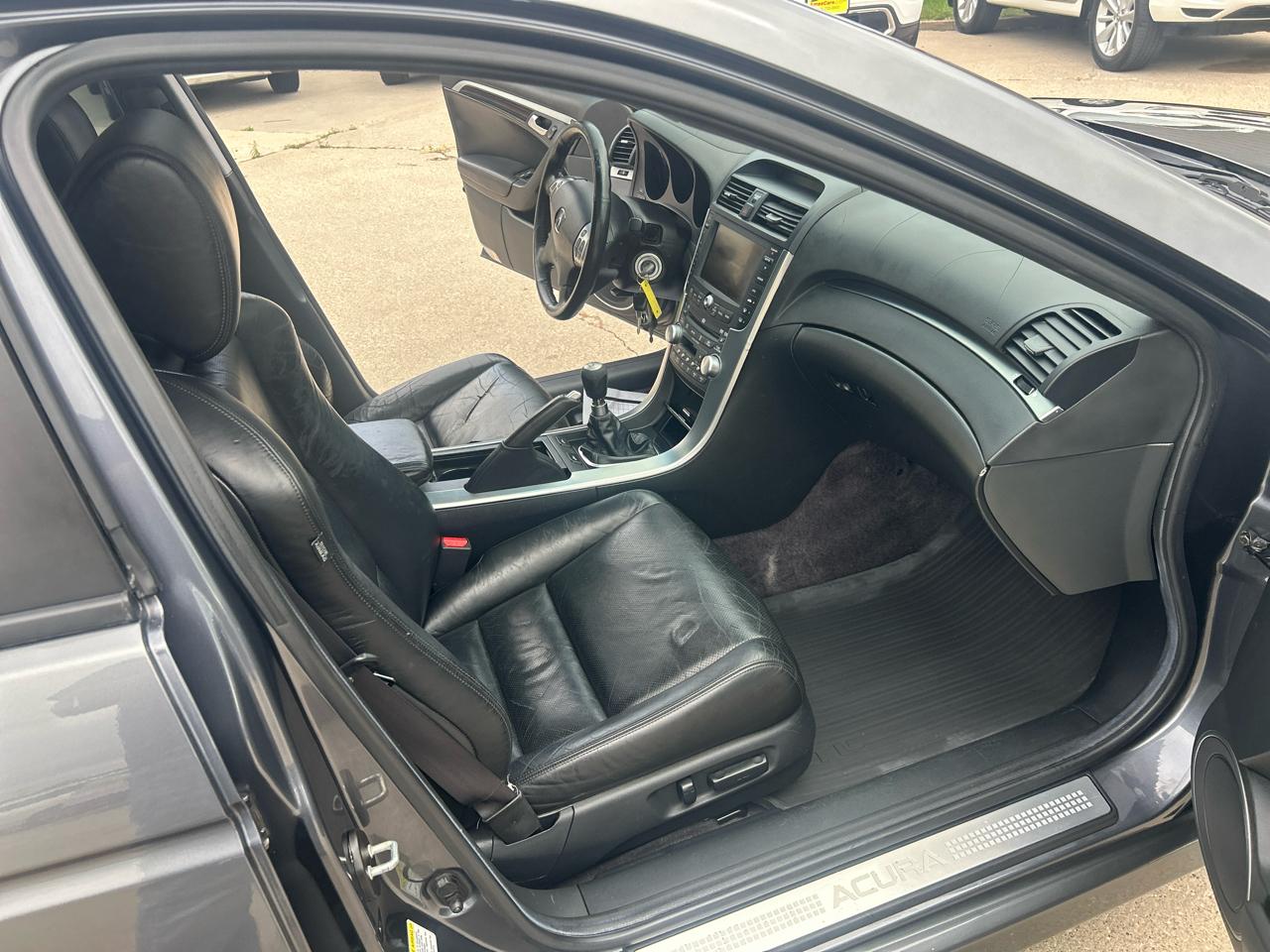 Acura TL 4dr Sdn MT 2006