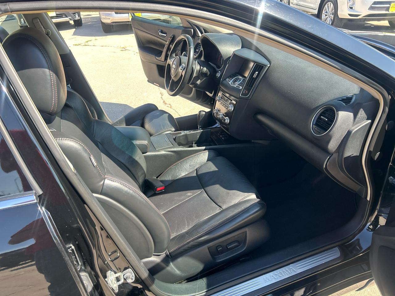 Nissan Maxima 4dr Sdn 3.5 SV w/Premium Pkg 2014