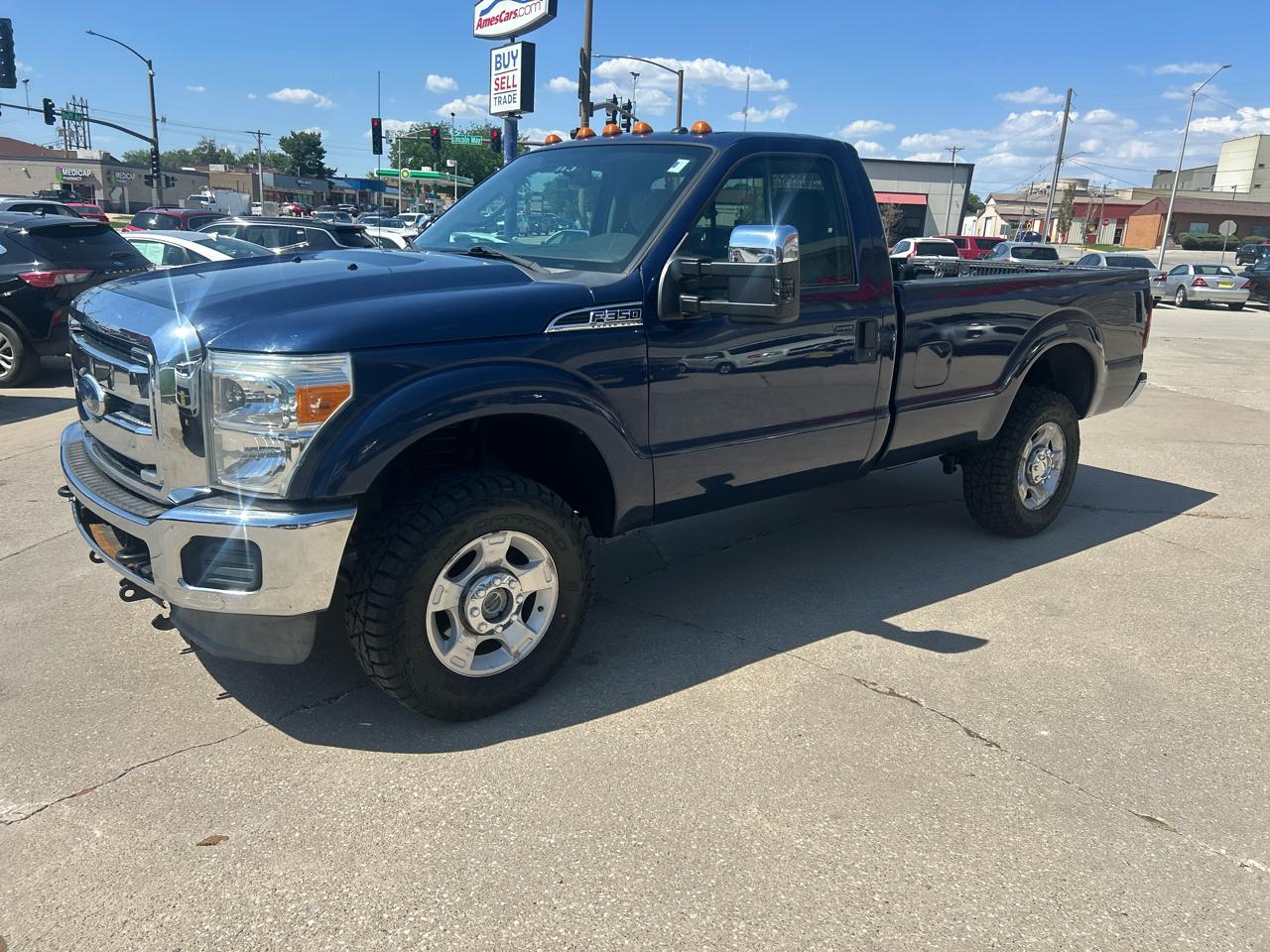Ford Super Duty F-350 SRW 4WD Reg Cab 137" XLT 2012