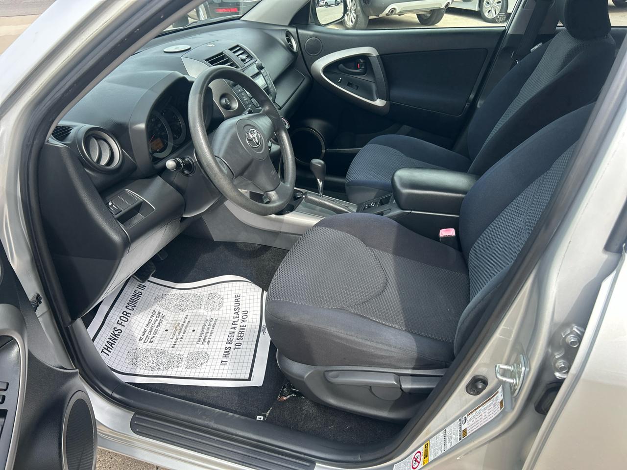 Toyota RAV4 4WD 4dr 4-cyl 4-Spd AT Sport (Natl) 2008