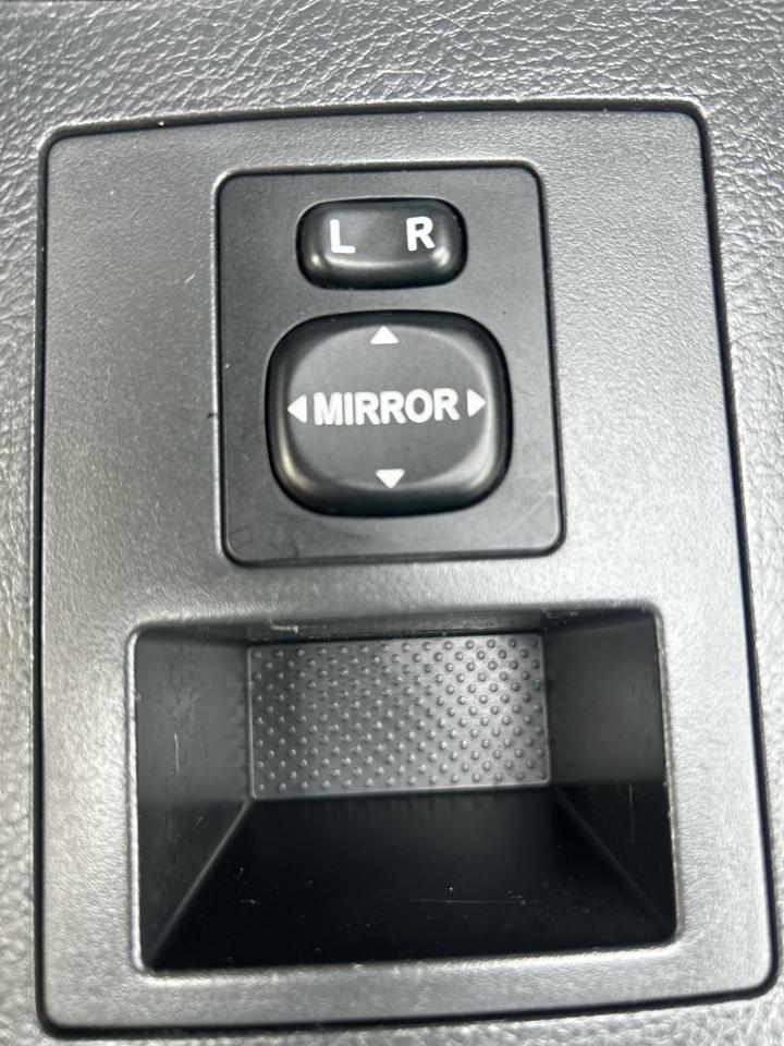 Toyota RAV4 4WD 4dr 4-cyl 4-Spd AT Sport (Natl) 2008