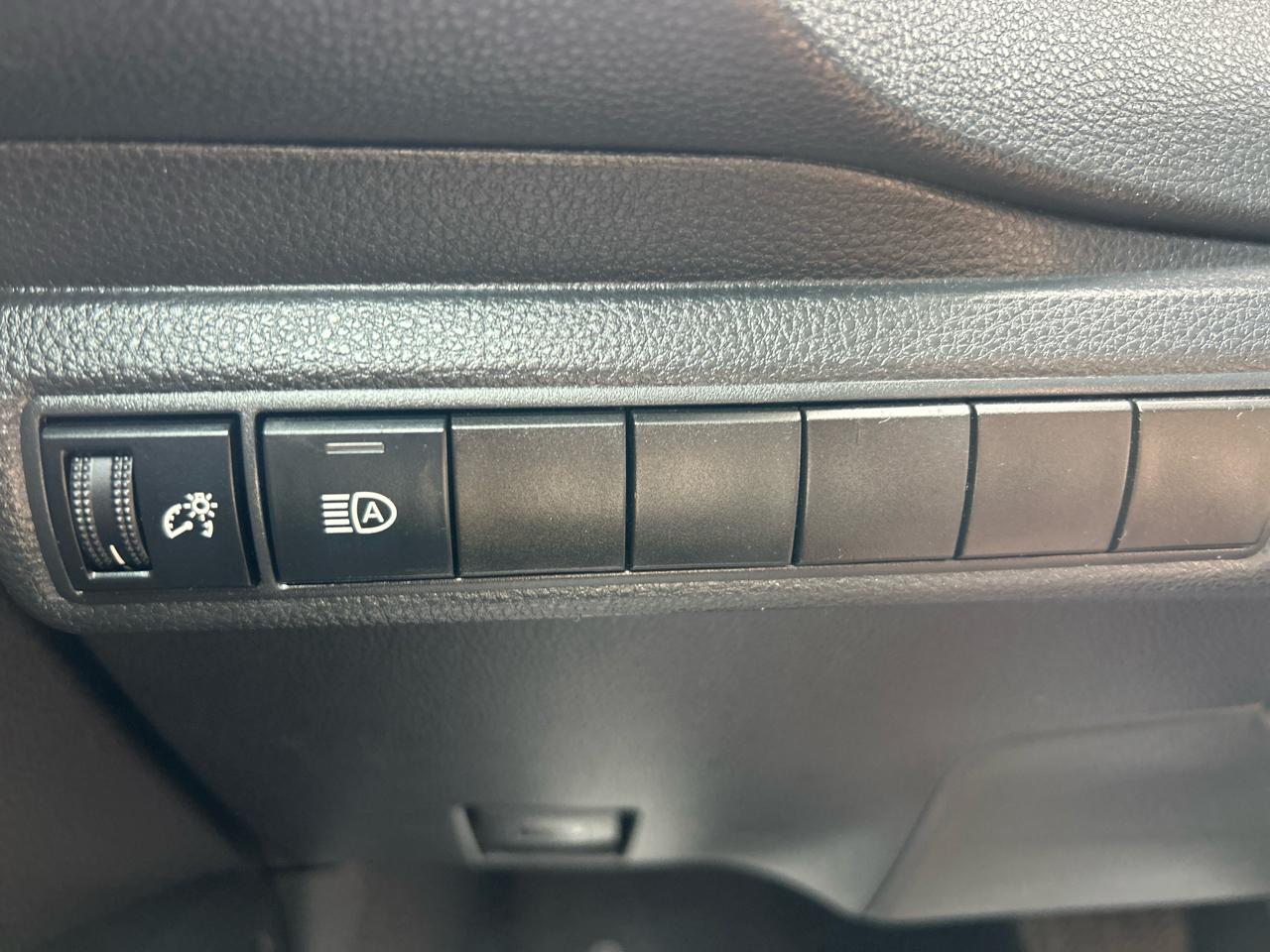 Toyota Corolla LE CVT (Natl) 2022