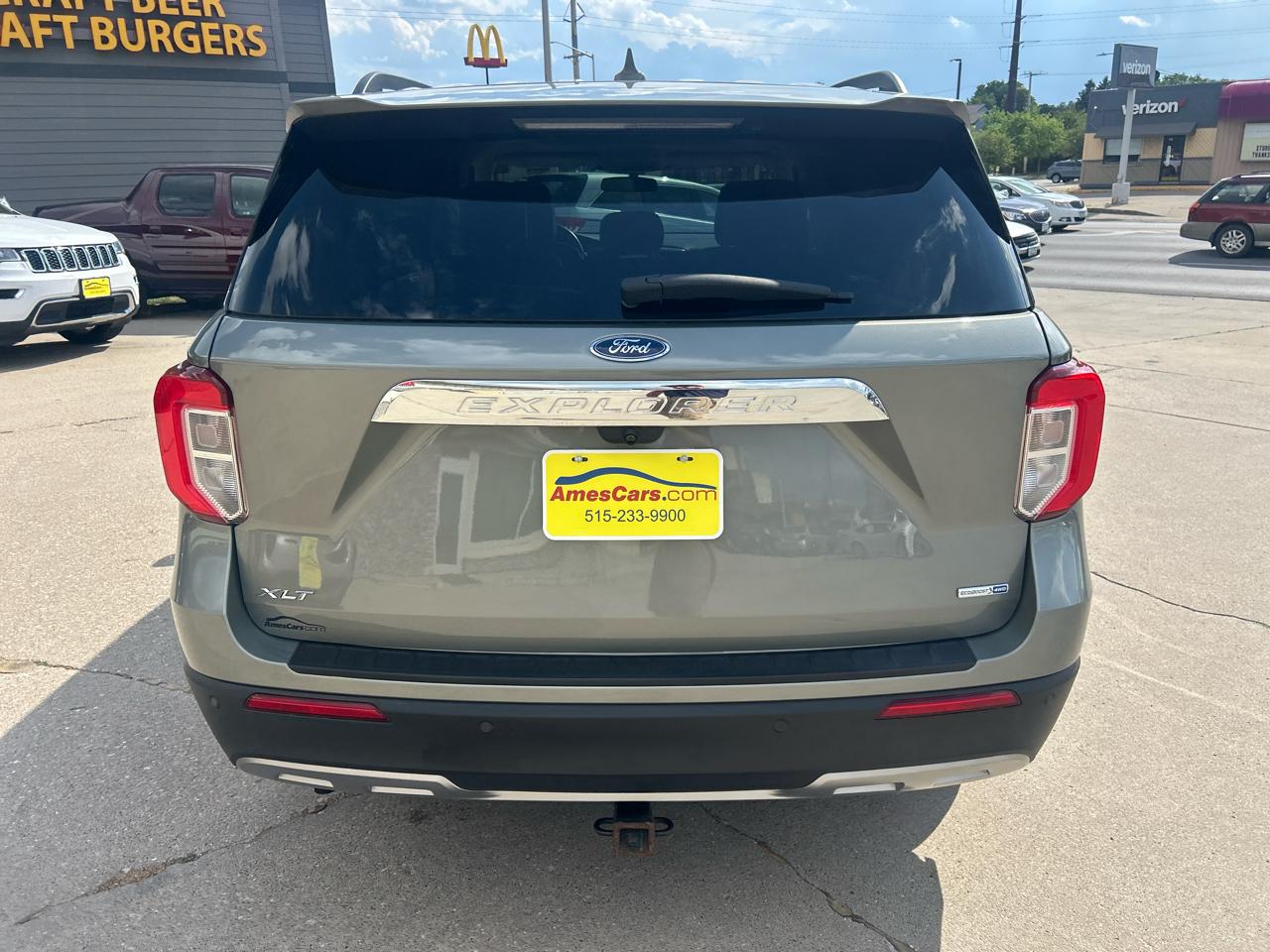 Ford Explorer XLT 4D SUV 4WD 2020
