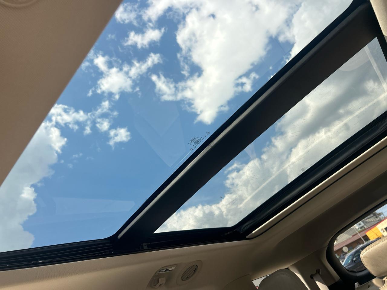 Ford Explorer XLT 4D SUV 4WD 2020