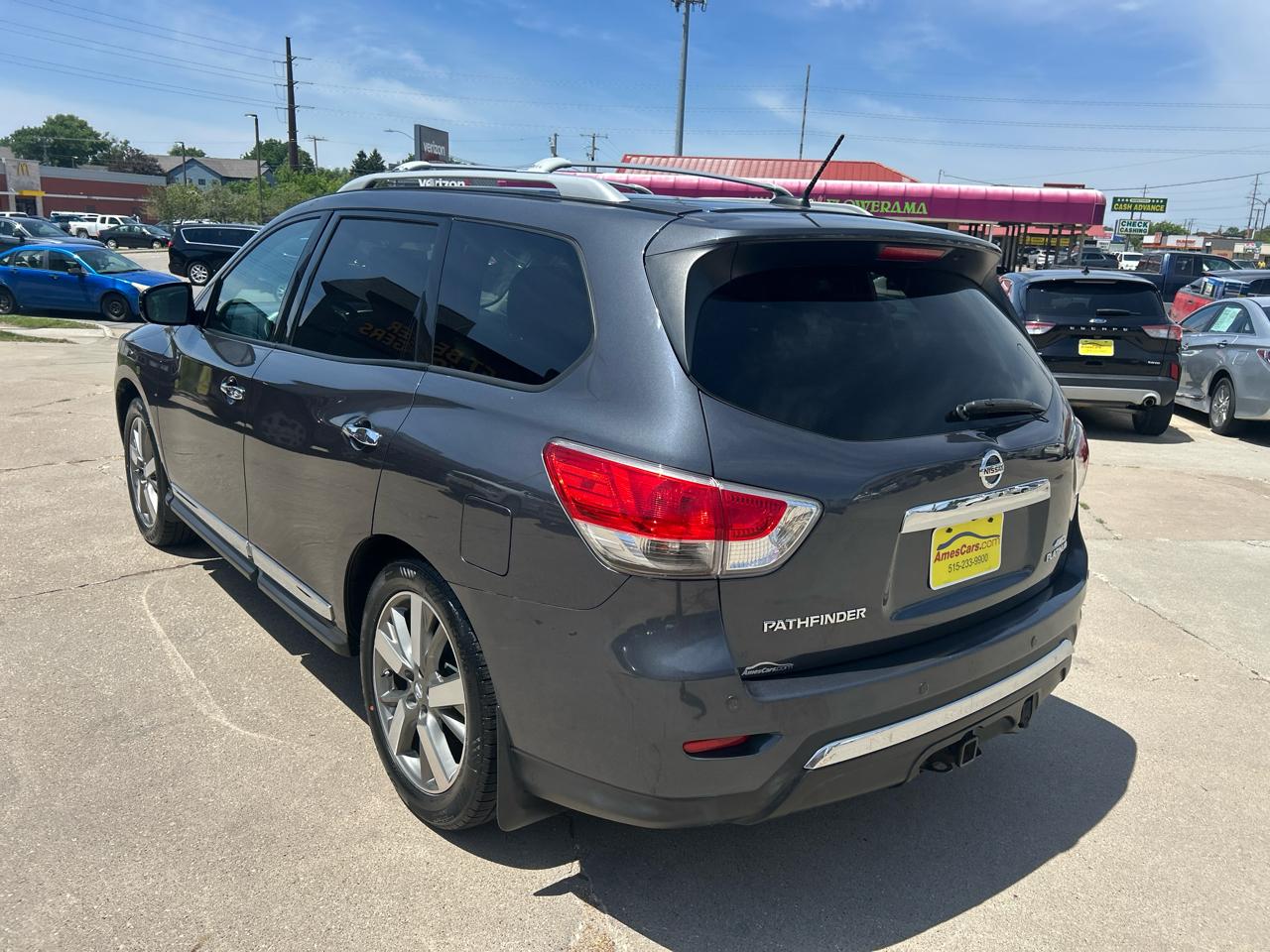 Nissan Pathfinder 4WD 4dr Platinum 2013