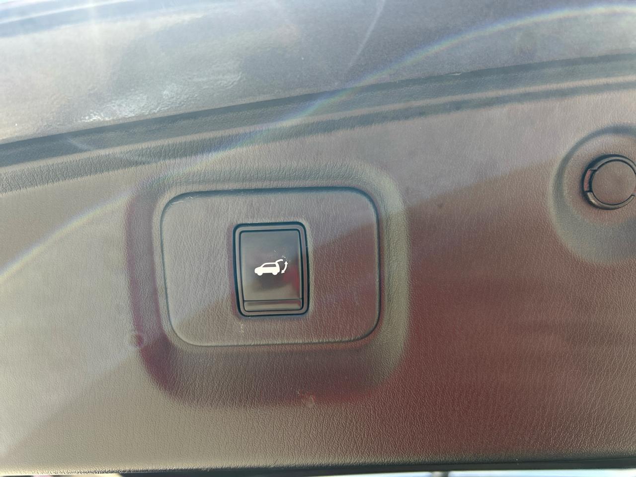 Nissan Pathfinder 4WD 4dr Platinum 2013