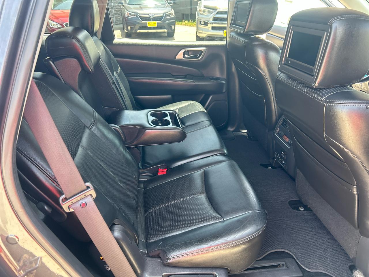 Nissan Pathfinder 4WD 4dr Platinum 2013