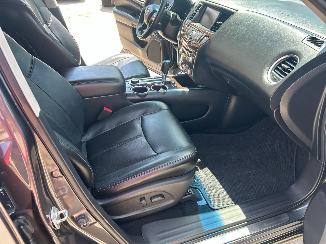 Nissan Pathfinder 4WD 4dr Platinum 2013