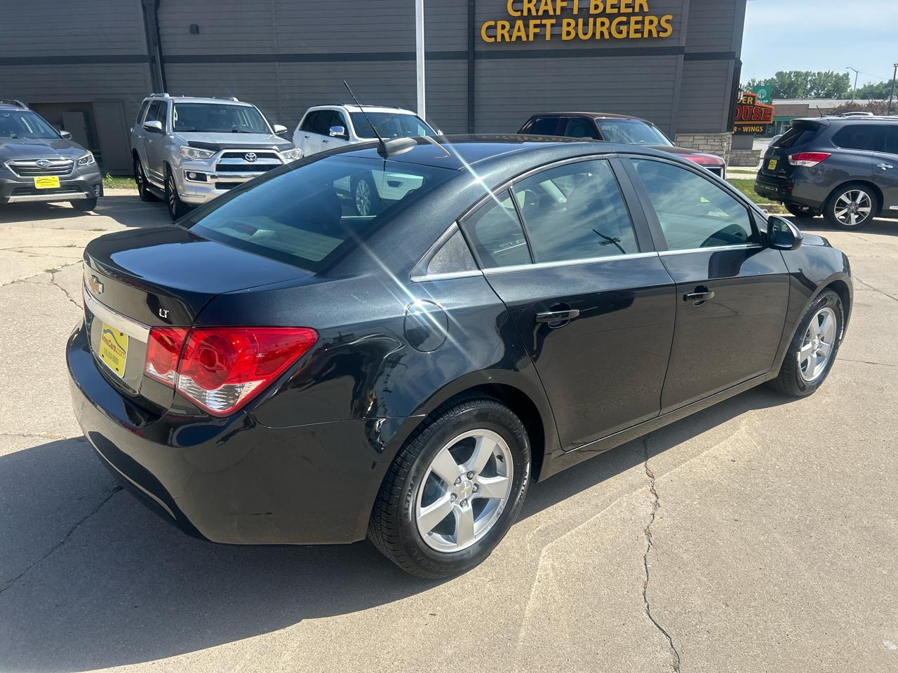 Chevrolet Cruze Limited 4dr Sdn Auto LT w/1LT 2016