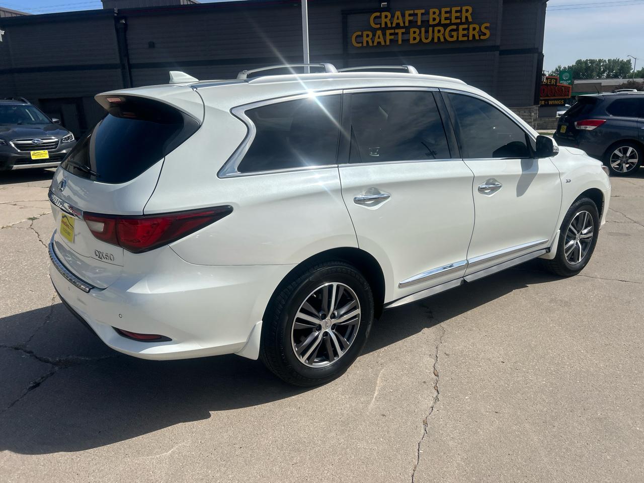 Infiniti QX60 2019.5 LUXE AWD 2019