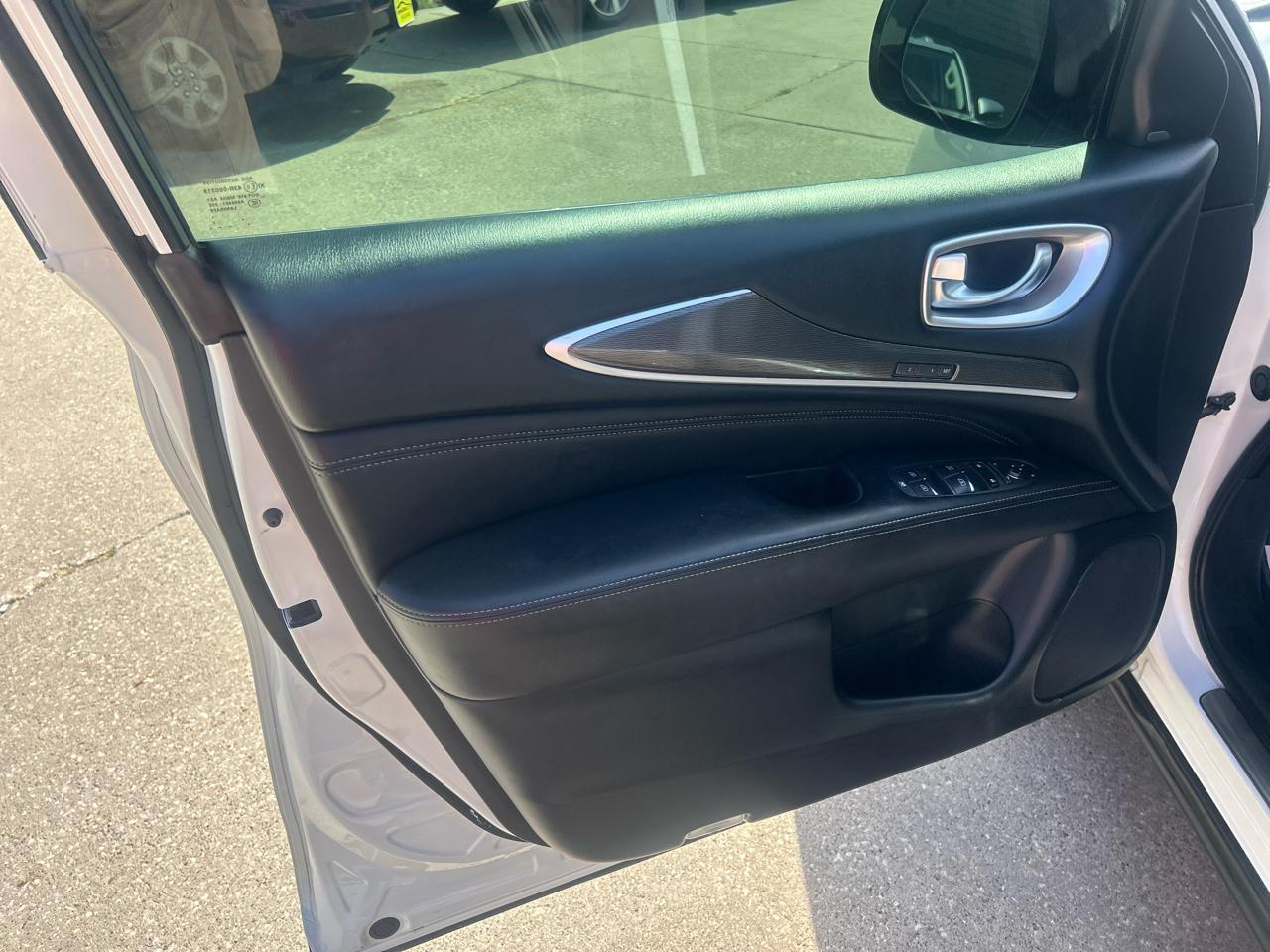 Infiniti QX60 2019.5 LUXE AWD 2019
