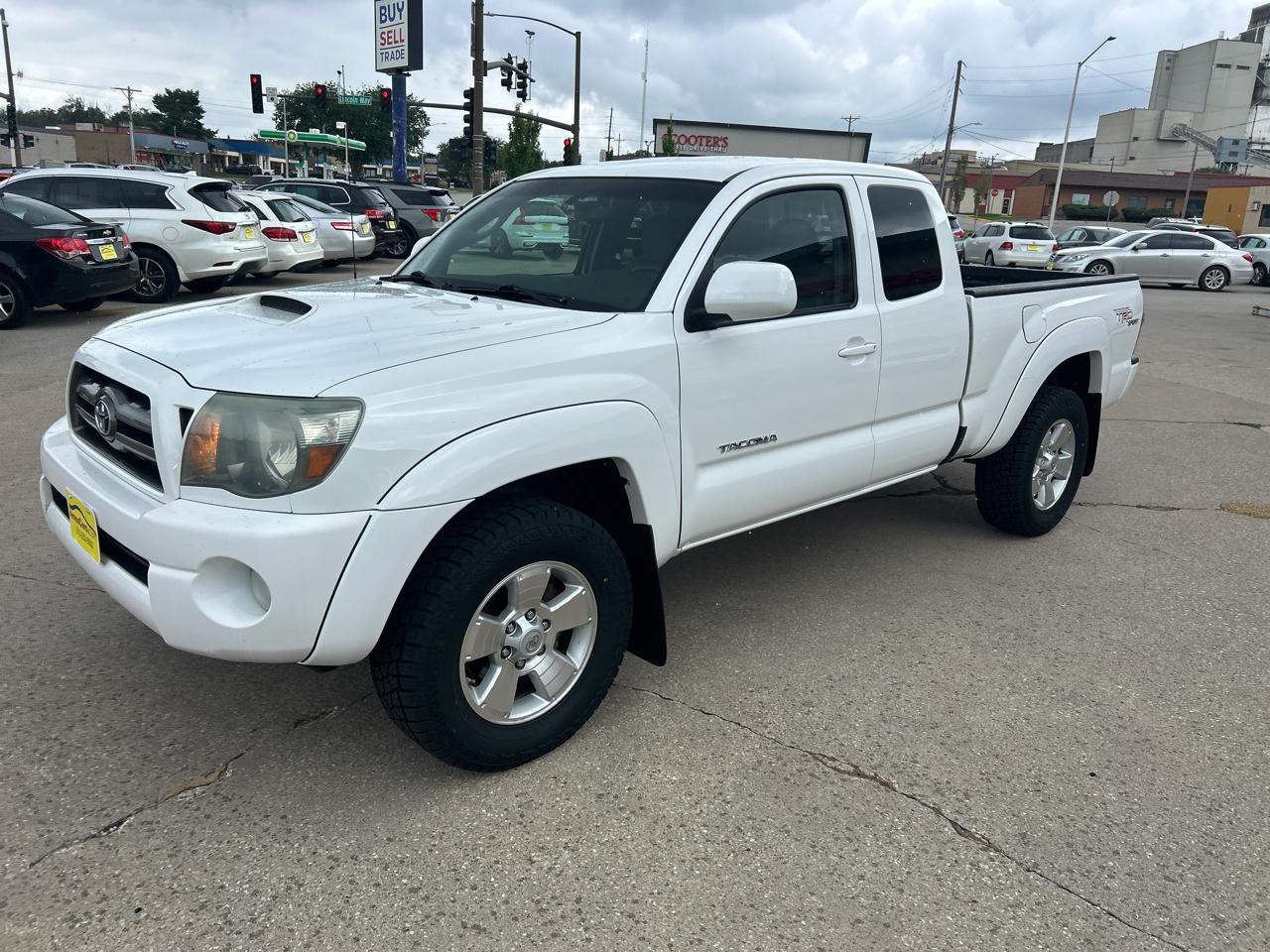 Toyota Tacoma 4WD Access V6 MT (Natl) 2010