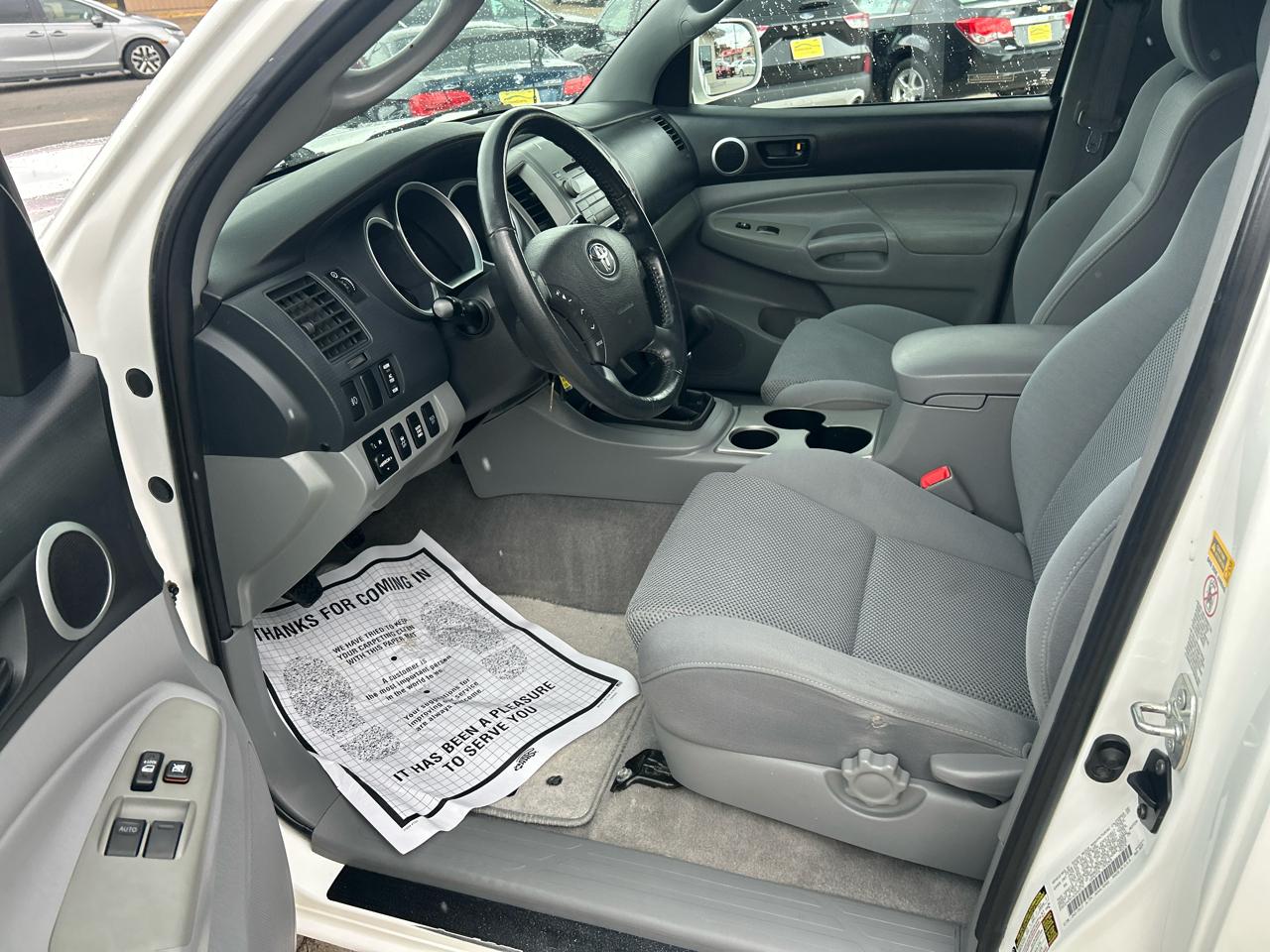 Toyota Tacoma 4WD Access V6 MT (Natl) 2010