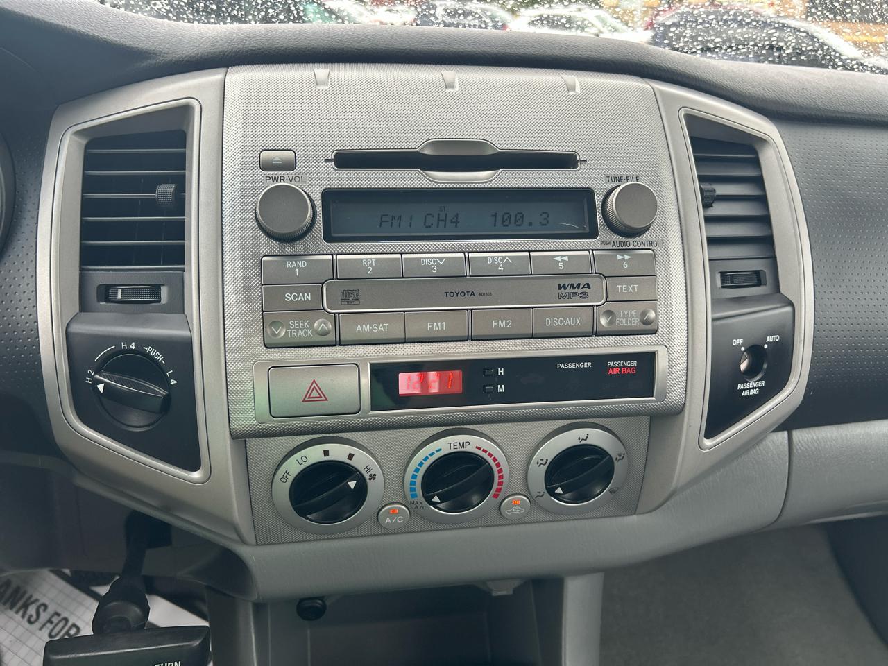 Toyota Tacoma 4WD Access V6 MT (Natl) 2010