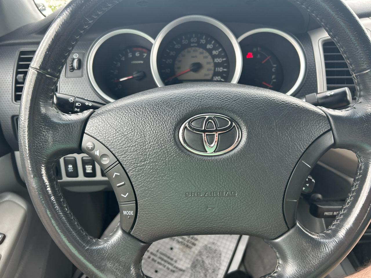 Toyota Tacoma 4WD Access V6 MT (Natl) 2010