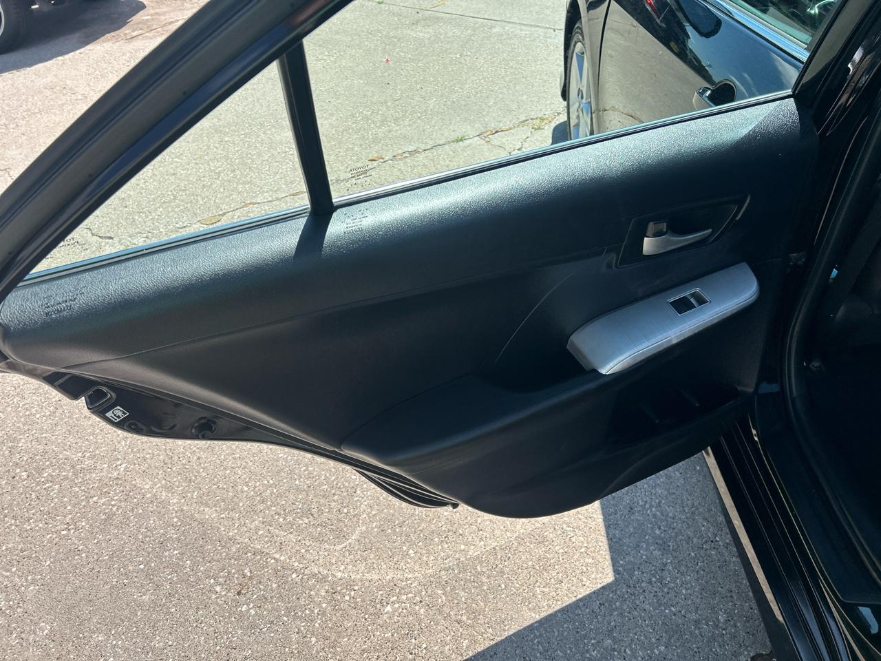 Toyota Camry 4dr Sdn I4 Auto SE (Natl) 2013