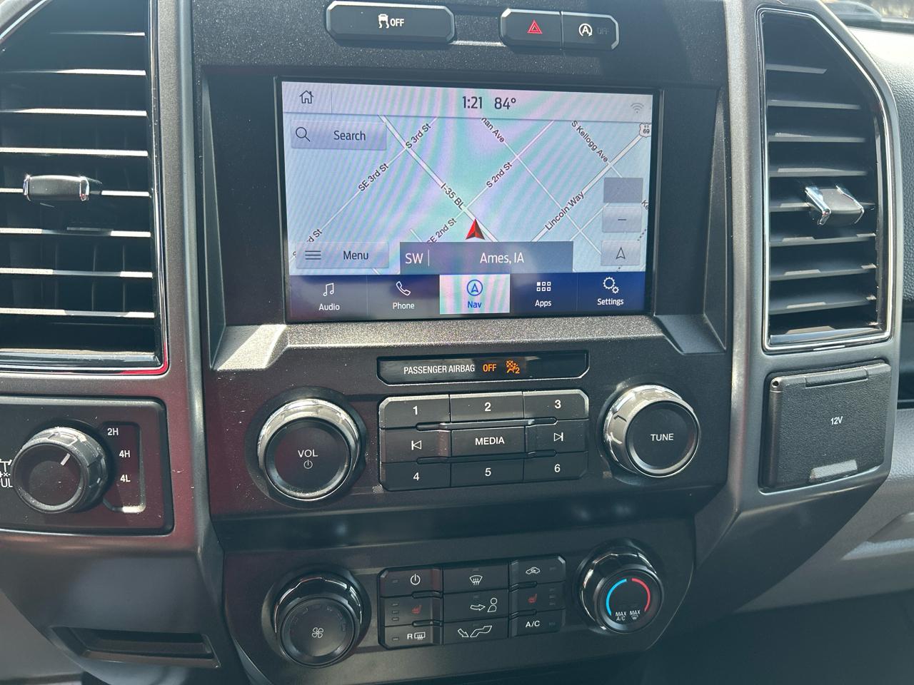Ford F-150 4WD SuperCrew 145" XLT 2019