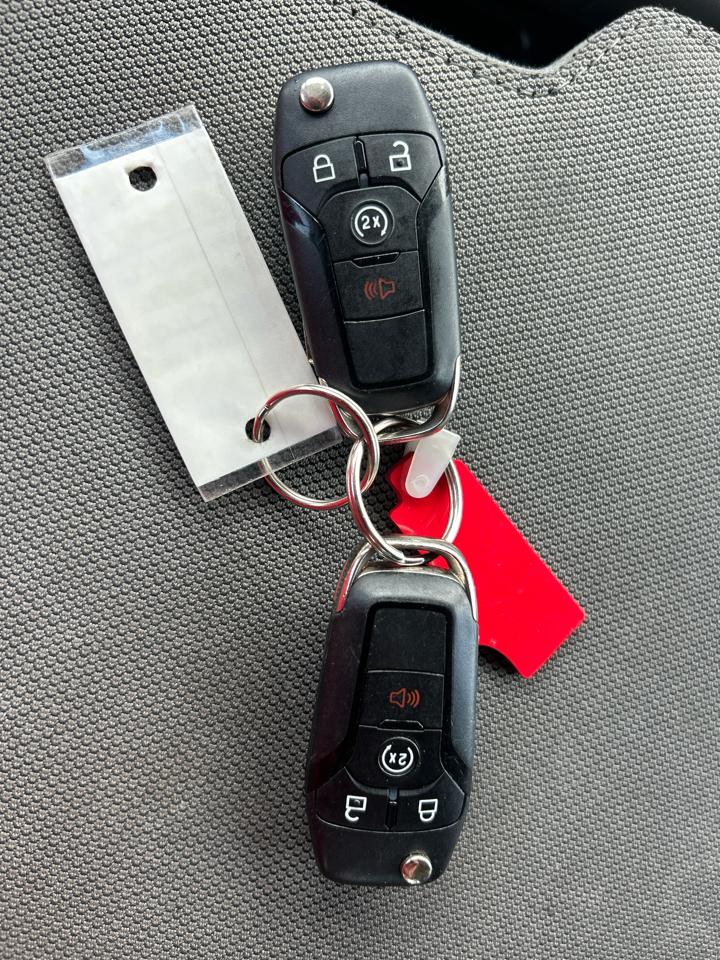Ford F-150 4WD SuperCrew 145" XLT 2019