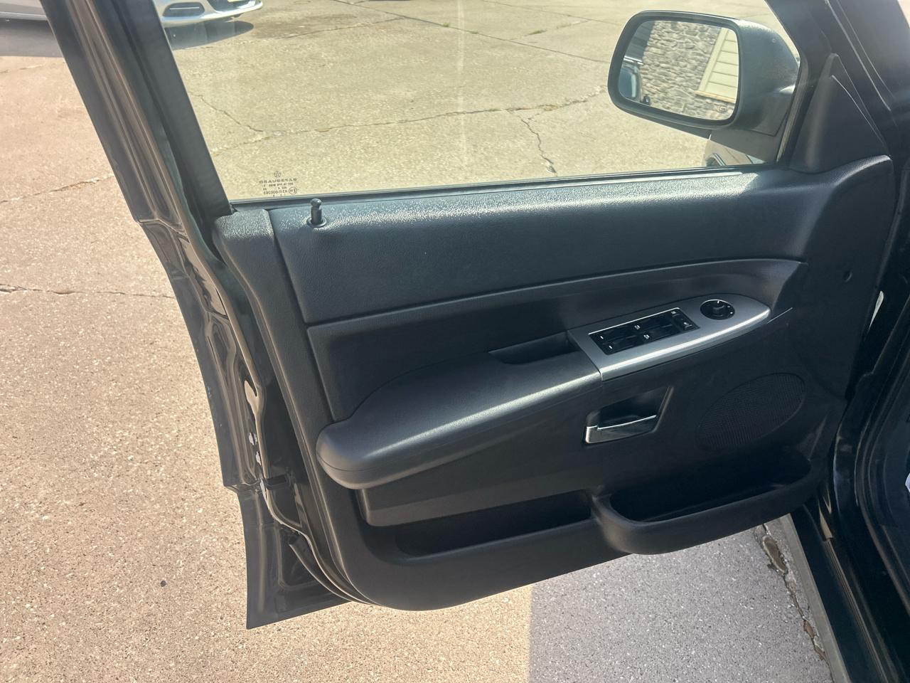Jeep Grand Cherokee 4WD 4dr Laredo 2009