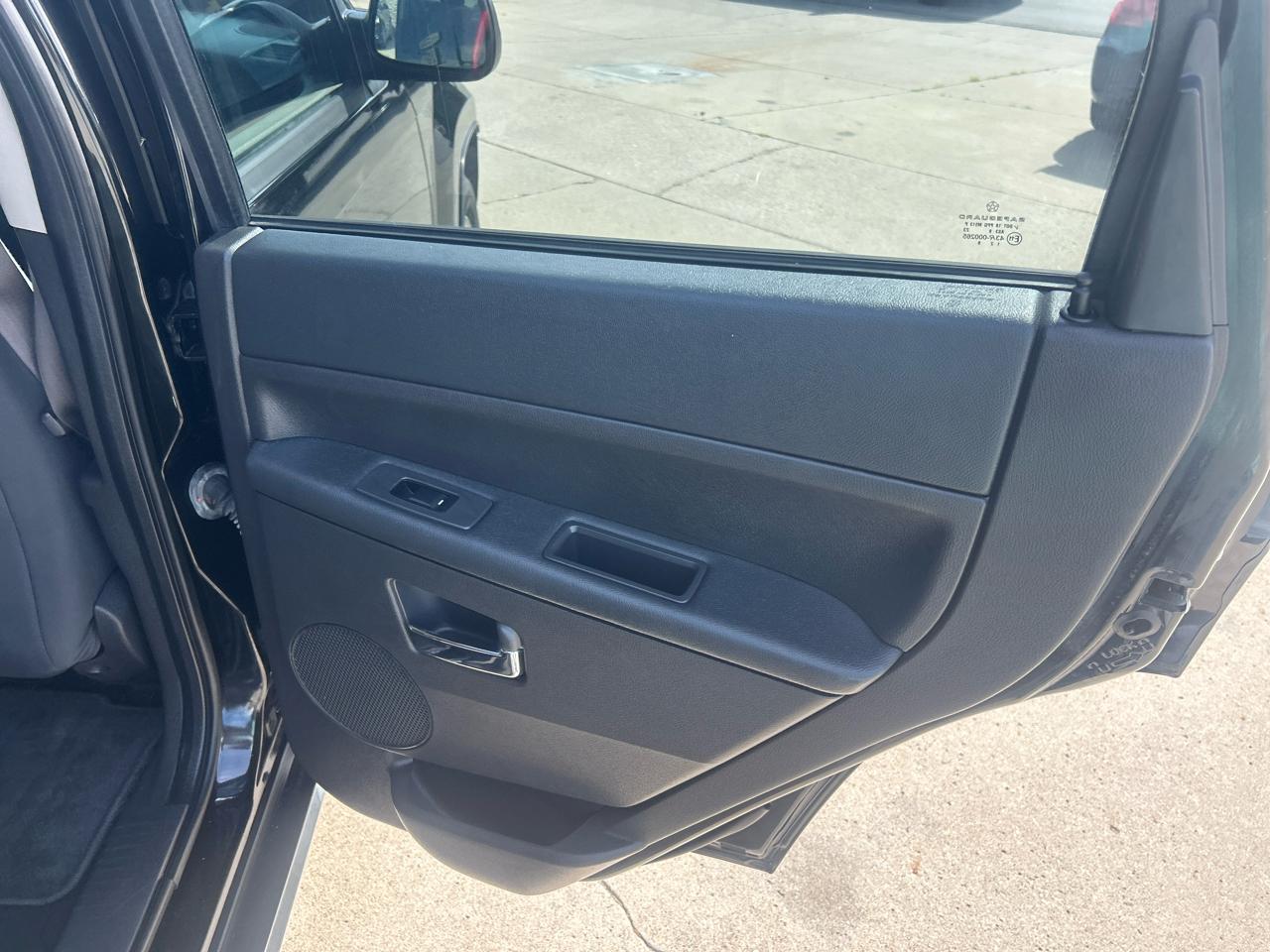 Jeep Grand Cherokee 4WD 4dr Laredo 2009