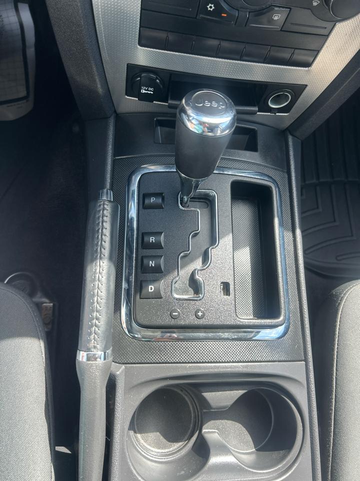 Jeep Grand Cherokee 4WD 4dr Laredo 2009
