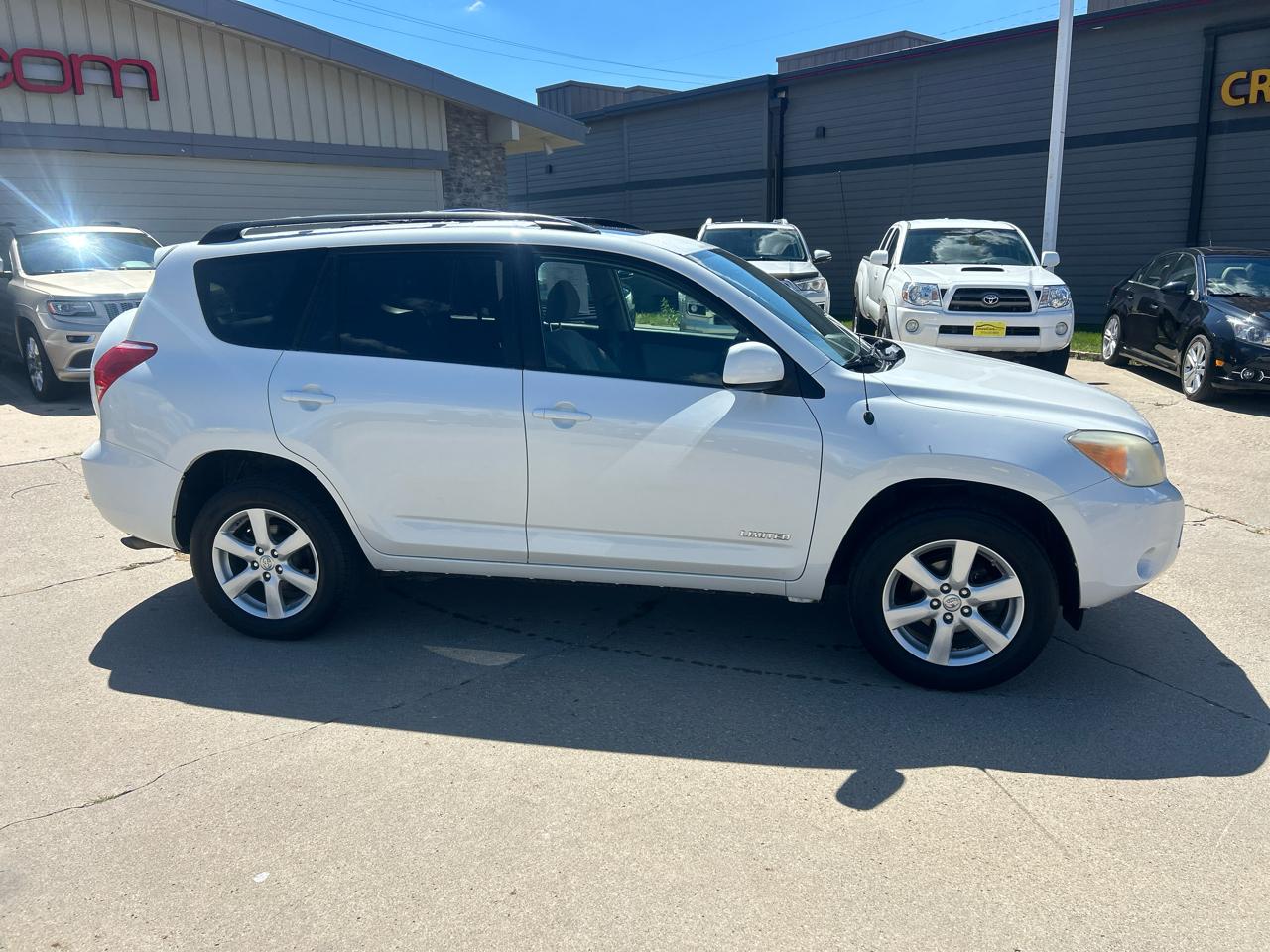 Toyota RAV4 2WD 4dr 4-cyl Limited (Natl) 2007
