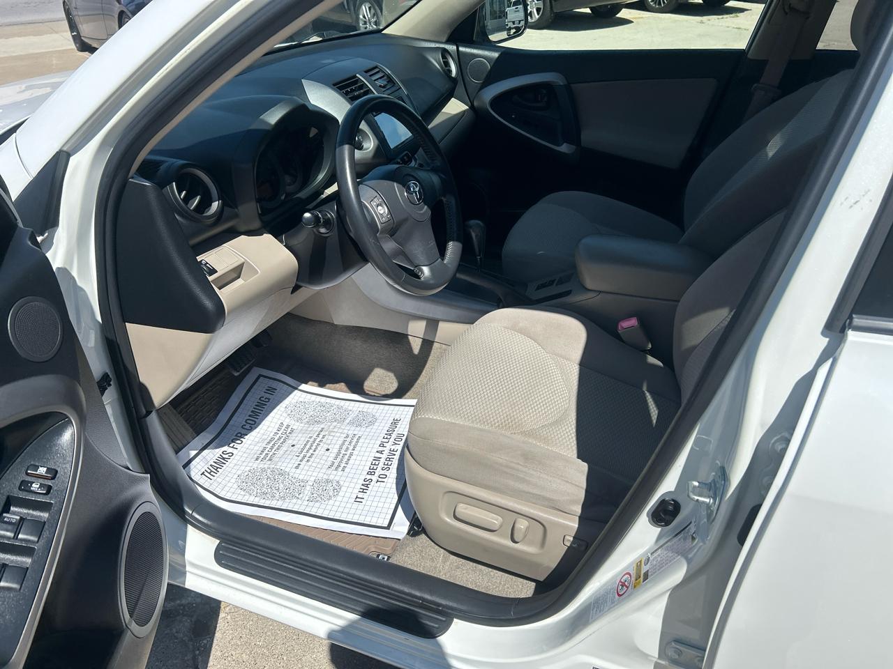 Toyota RAV4 2WD 4dr 4-cyl Limited (Natl) 2007
