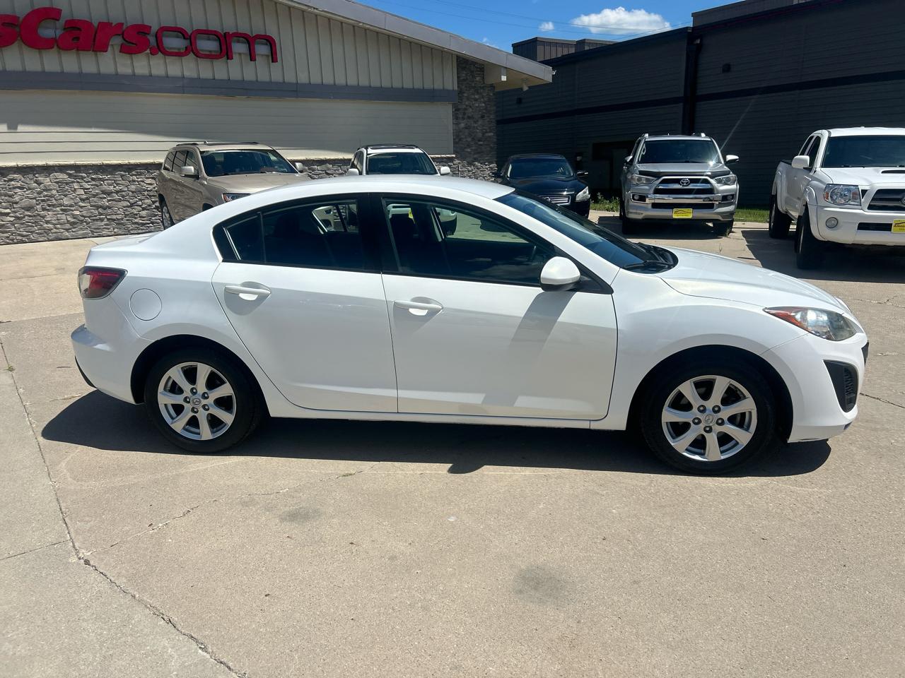 Mazda MAZDA3 4dr Sdn Auto i Touring 2011