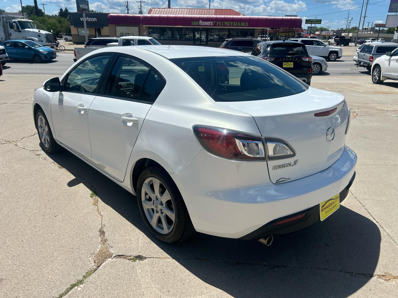 Mazda MAZDA3 4dr Sdn Auto i Touring 2011