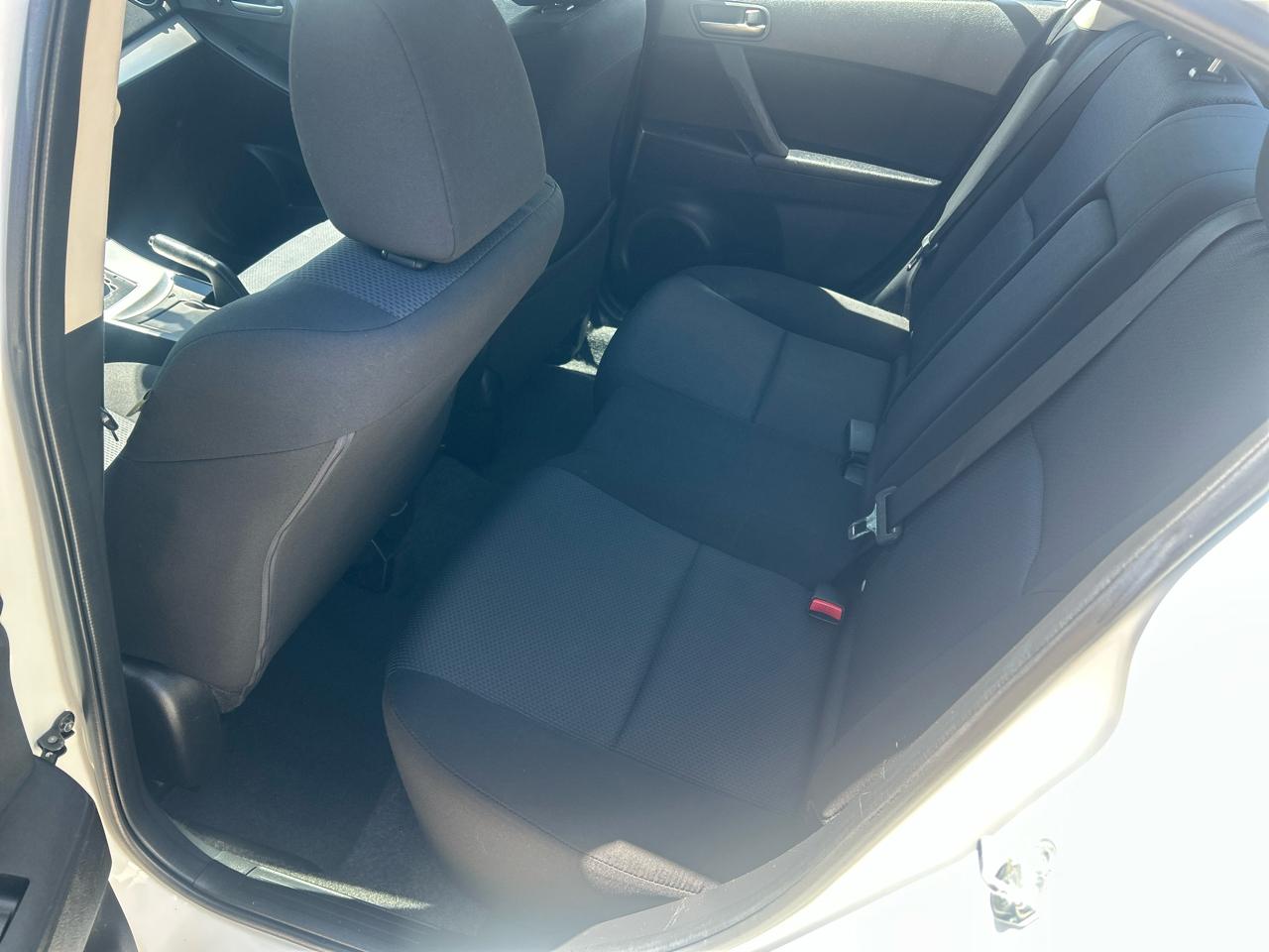 Mazda MAZDA3 4dr Sdn Auto i Touring 2011