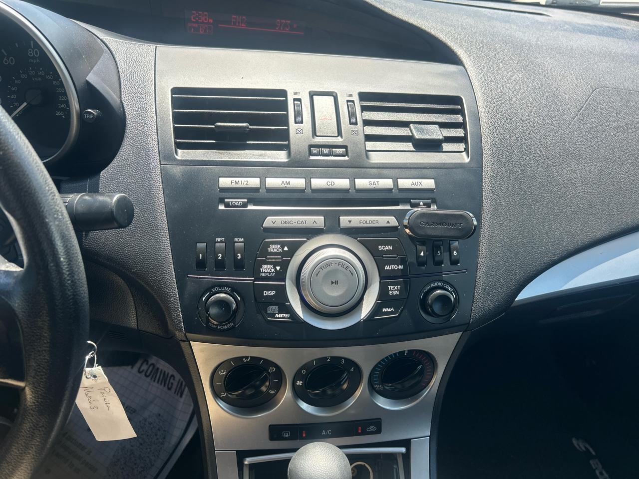 Mazda MAZDA3 4dr Sdn Auto i Touring 2011