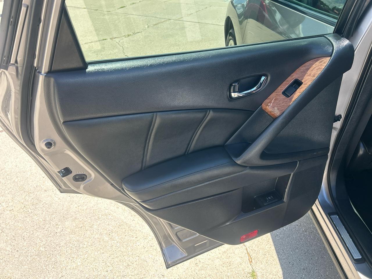 Nissan Murano AWD 4dr LE 2012