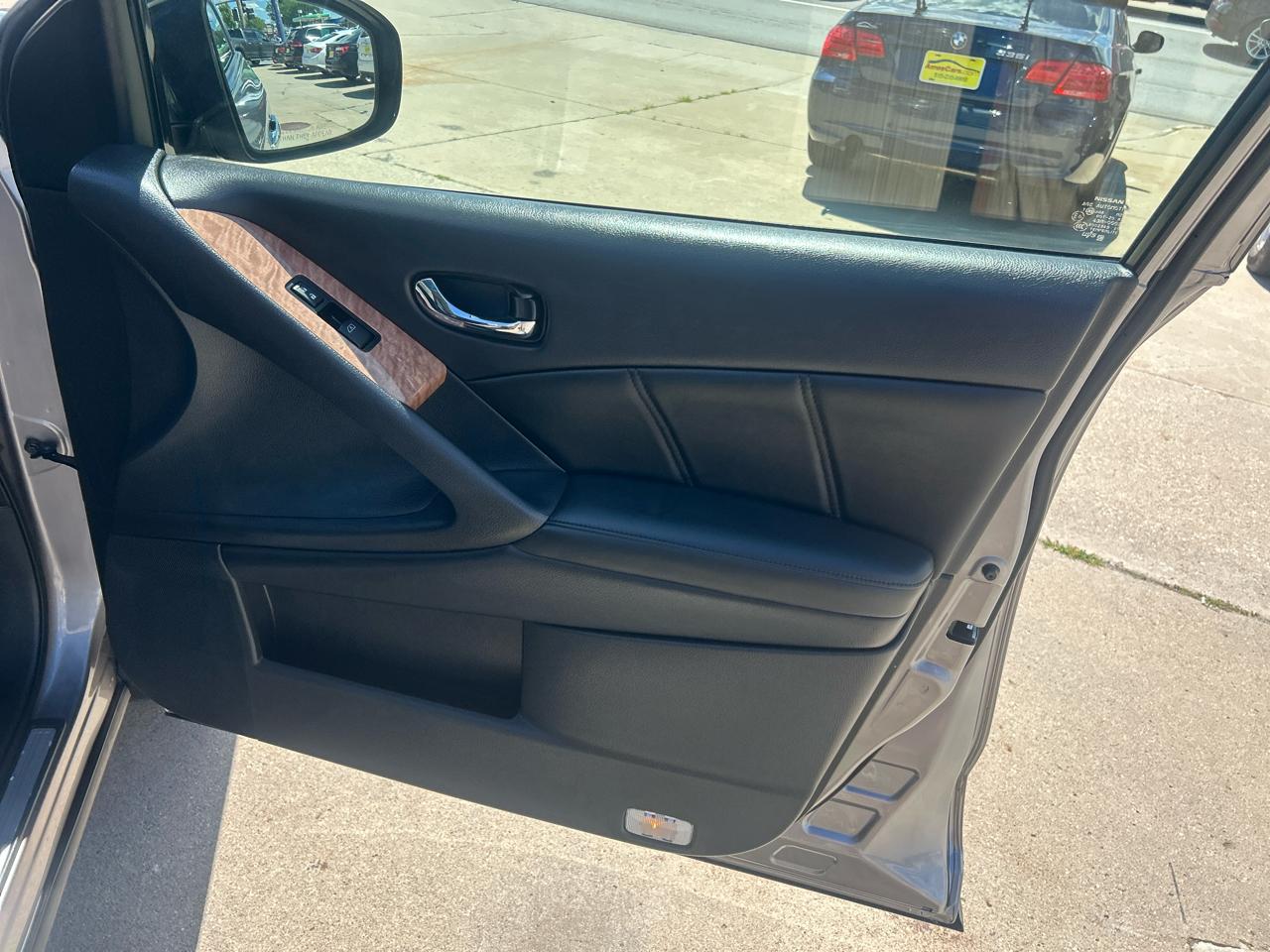 Nissan Murano AWD 4dr LE 2012