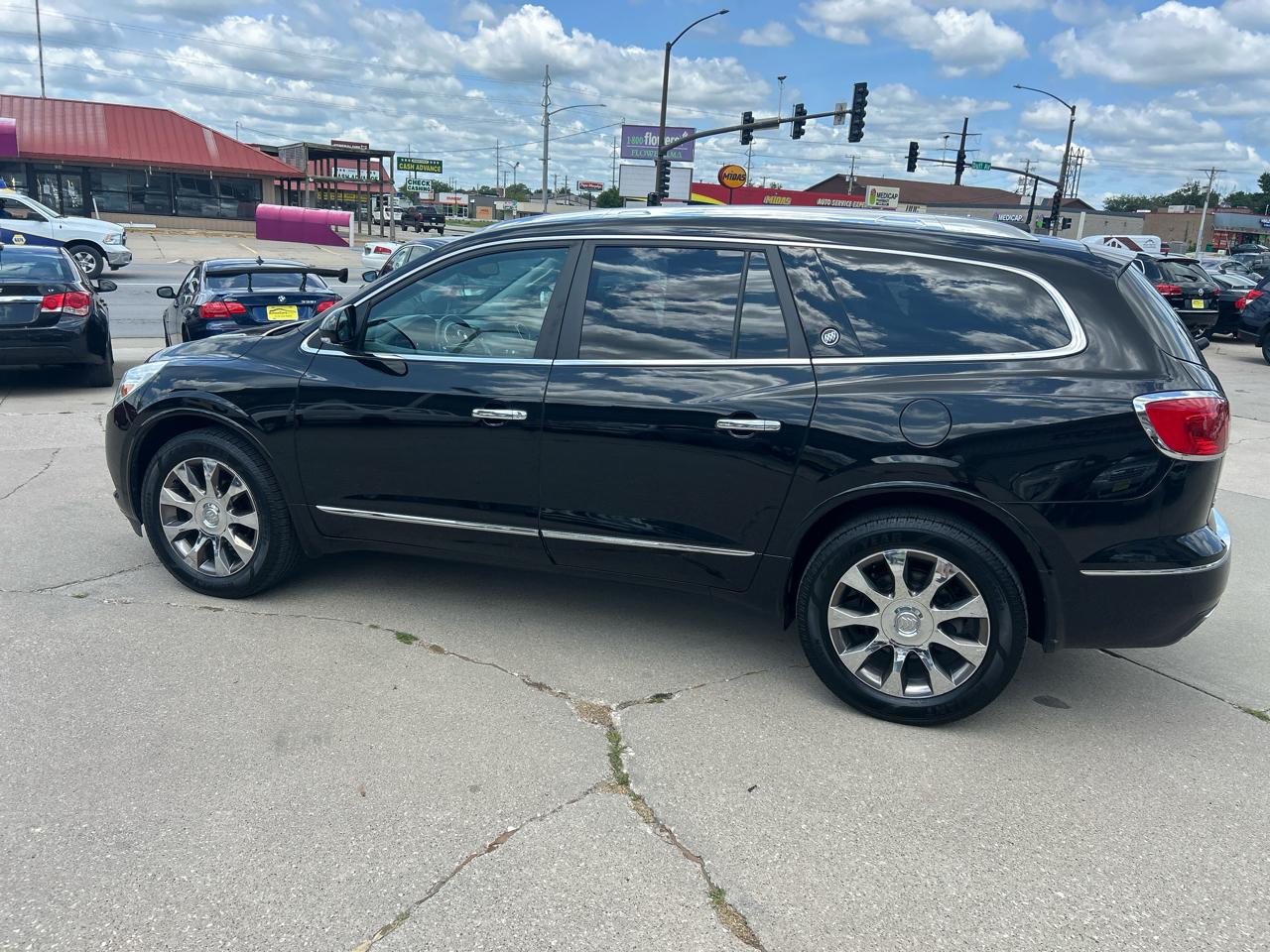 Buick Enclave AWD 4dr Leather 2017