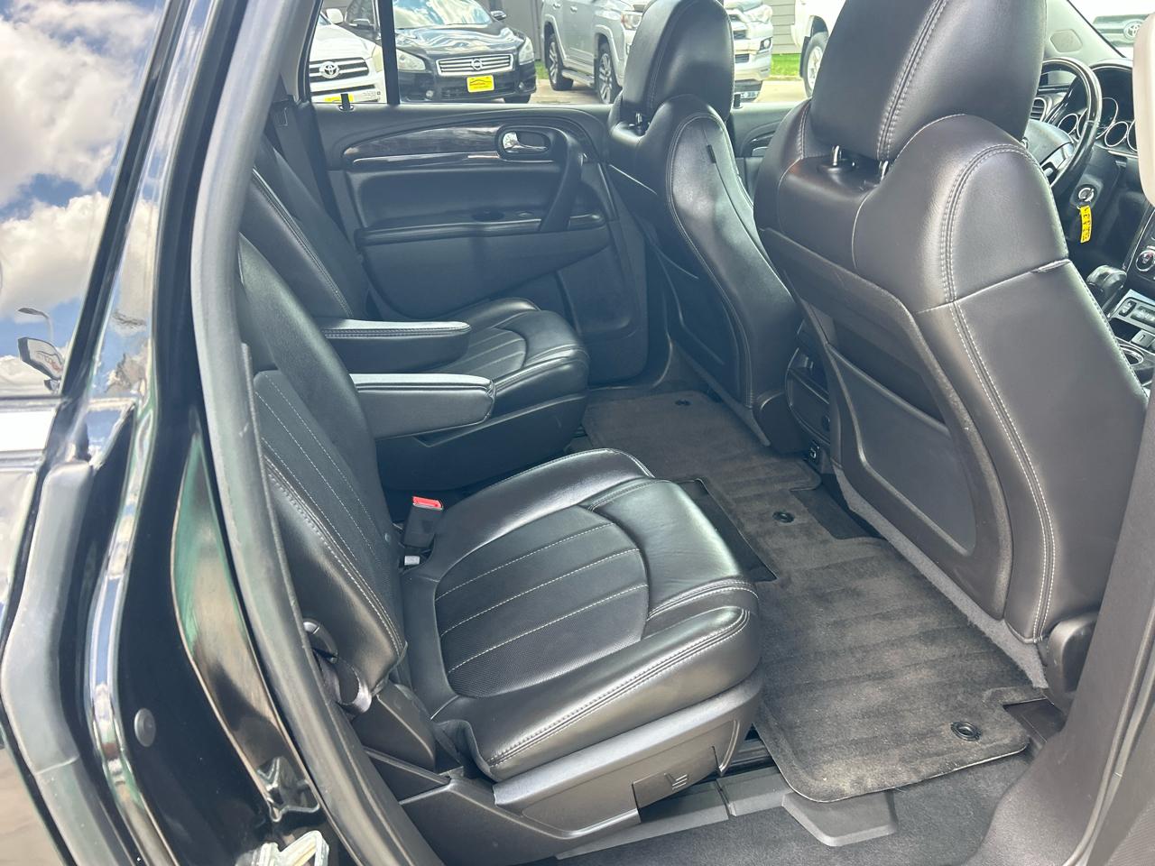 Buick Enclave AWD 4dr Leather 2017