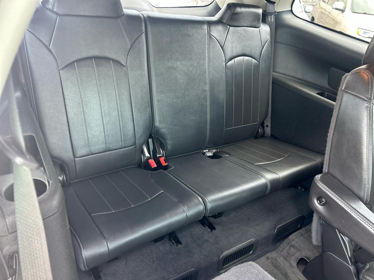 Buick Enclave AWD 4dr Leather 2017
