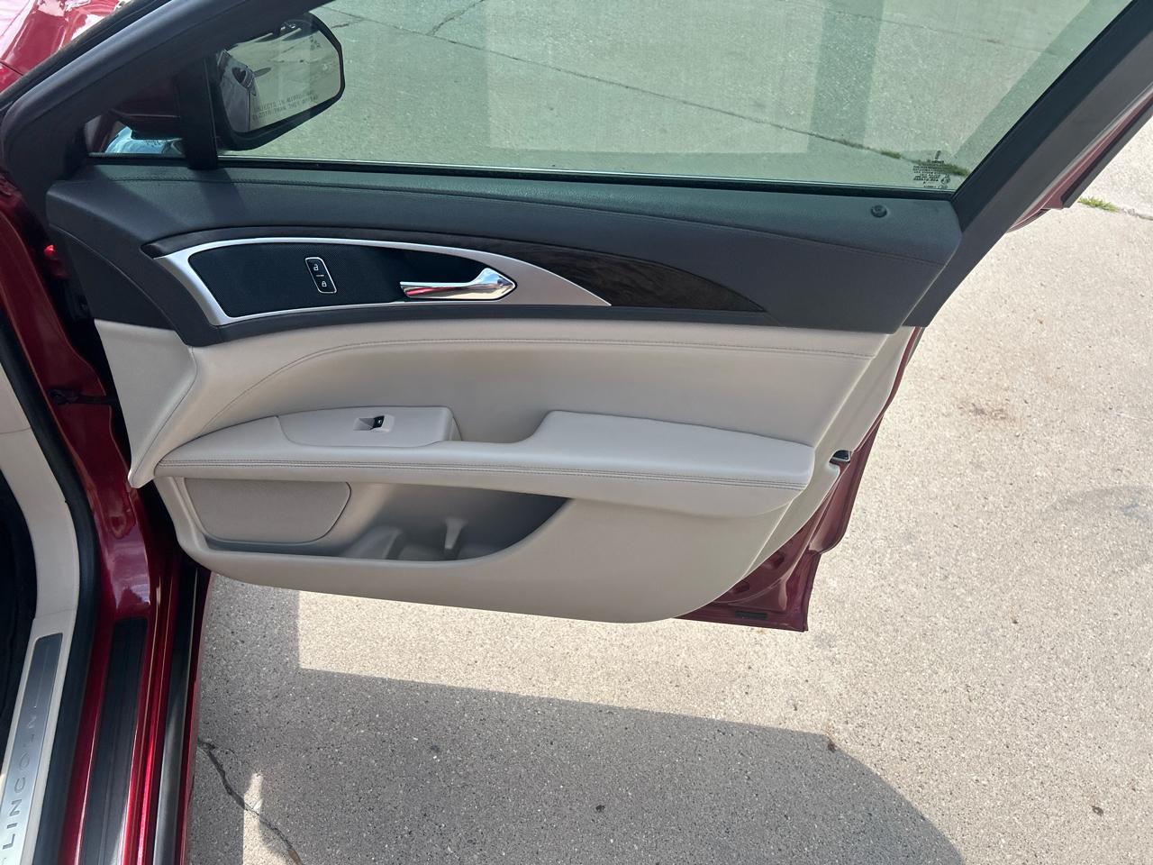Lincoln MKZ Reserve AWD 2017